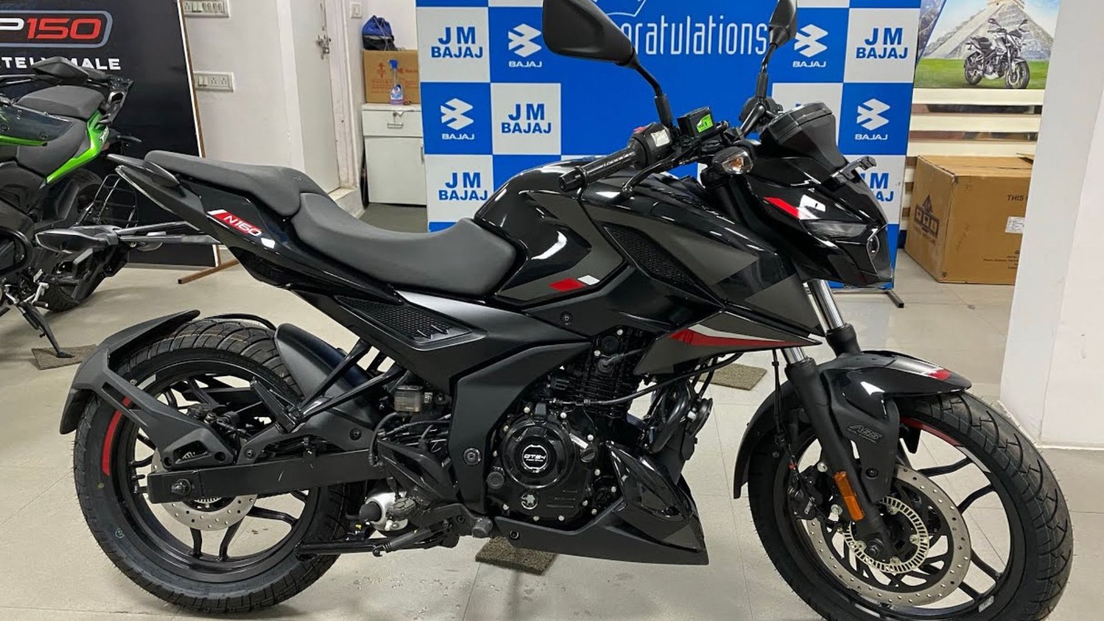 Bajaj Pulsar N160